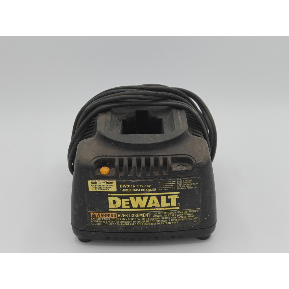DeWalt DW9116 7.2V-18V 1-Hour NiCd Battery Charger‎ Black Power Tool Station